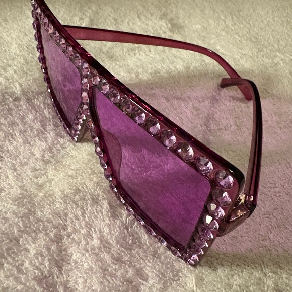 Pink Rhinestone Oversized Sunglasses - Picture 8 of 12